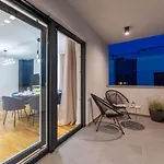 Luxury Penthouse Aria Apartment