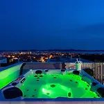 Apartment Luxury Penthouse Aria