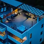 Luxury Penthouse Aria Apartment
