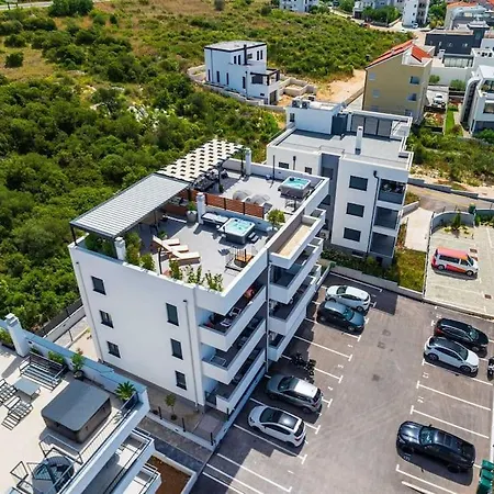 Апартаменти Luxury Penthouse Aria
