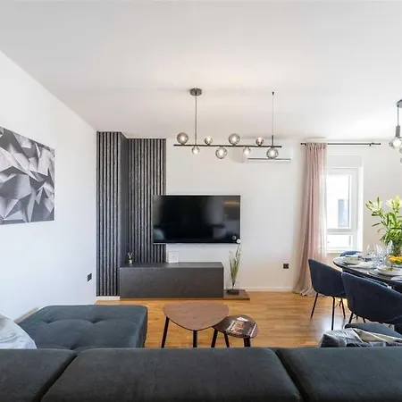 Апартаменти Luxury Penthouse Aria *