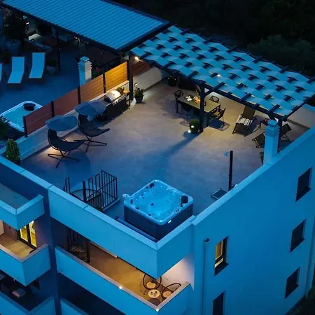 Luxury Penthouse Aria Апартаменты